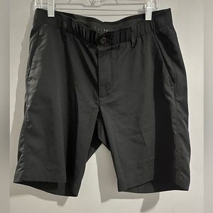 UnderArmour heatgear shorts size 34